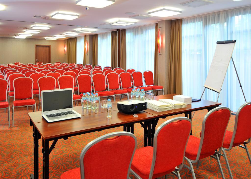 Centrum Wypoczynkowo-Konferencyjne Solaris Łazy Extérieur photo