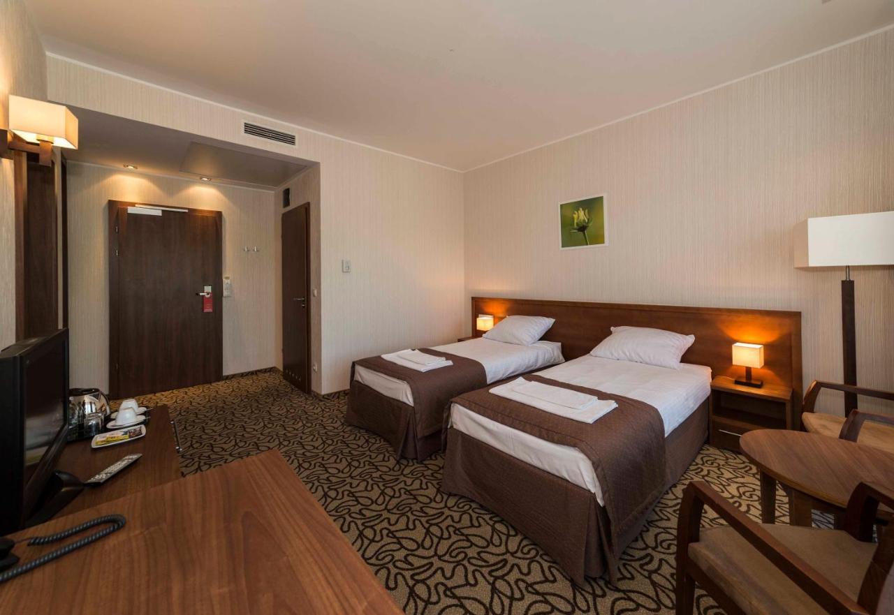 Centrum Wypoczynkowo-Konferencyjne Solaris Łazy Extérieur photo